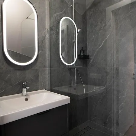 Strome Zbocze Apartamento