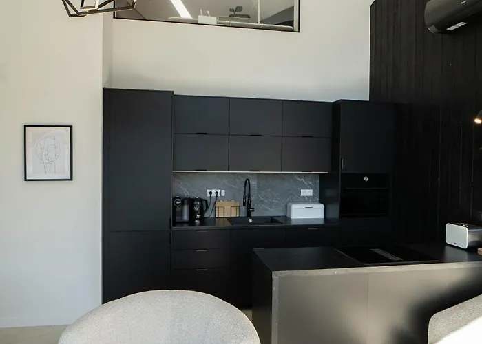 Strome Zbocze Apartment