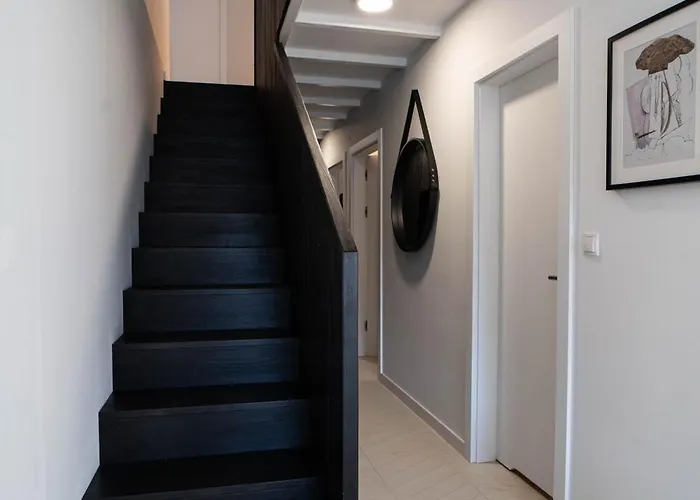 Strome Zbocze Apartment *