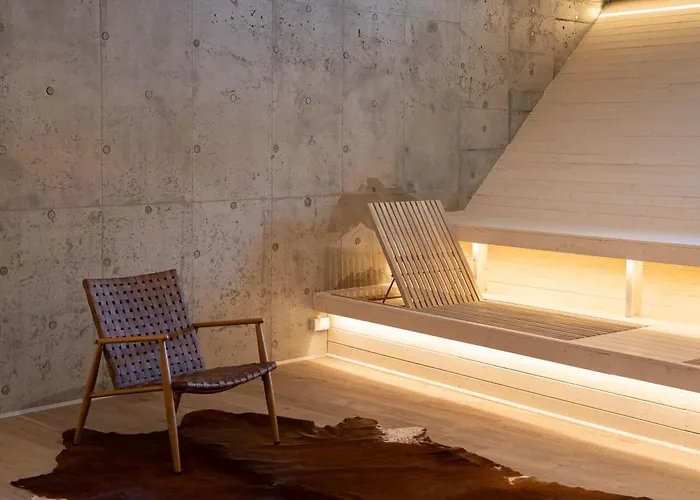 Strome Zbocze דירה